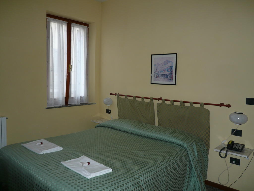 Cantina Dell'Arte Ascoli Piceno Oda fotoğraf
